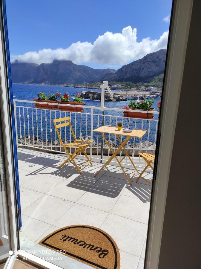 La Casa Di Giulio - Holiday Home Изола деле Фемине Екстериор снимка