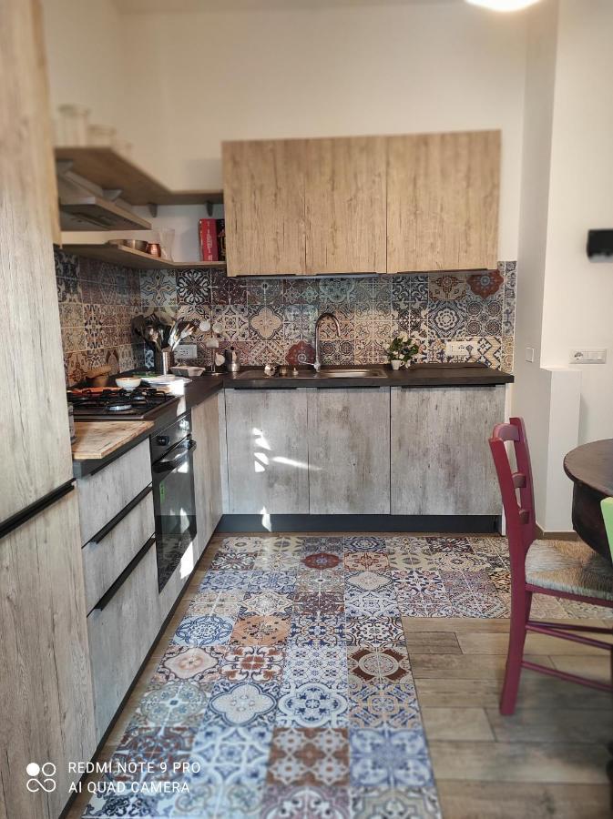 La Casa Di Giulio - Holiday Home Изола деле Фемине Екстериор снимка